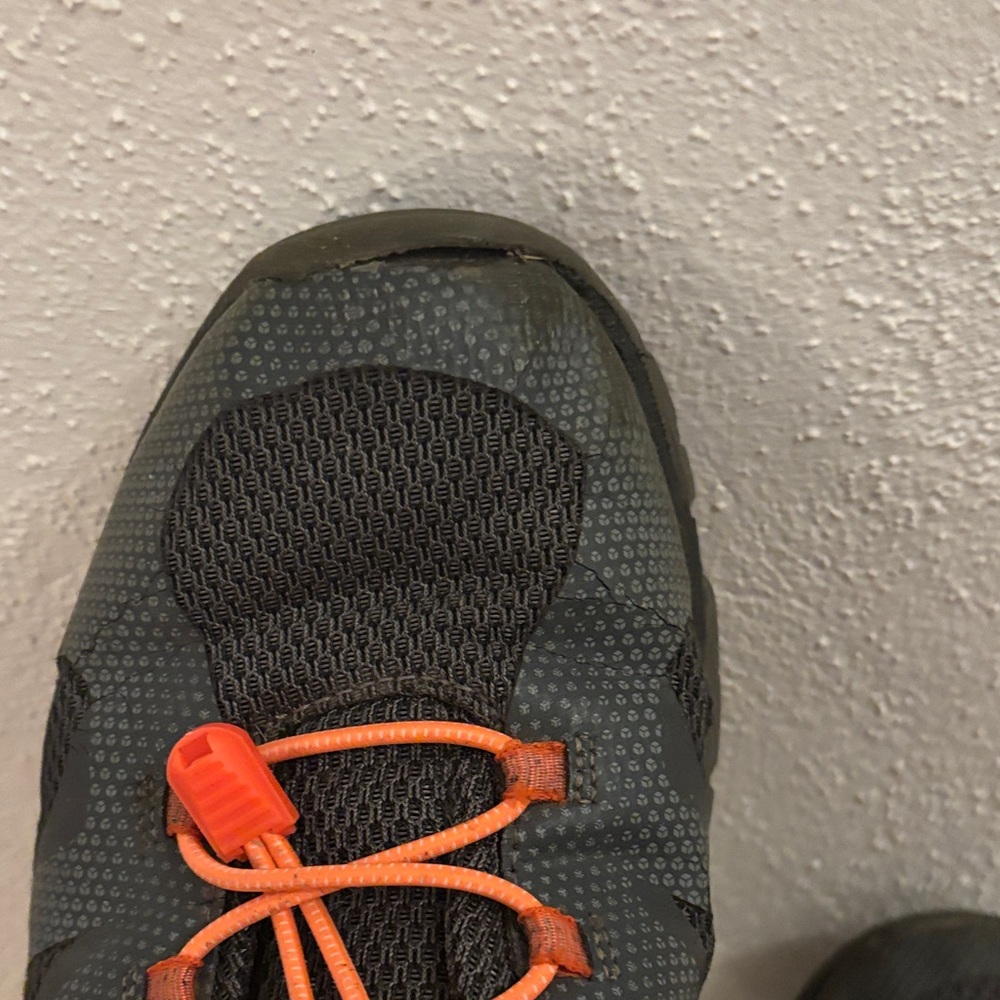 Merrell Men's Black and Orange Athletic Shoes - Picture 11 of 11